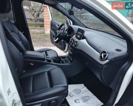 Білий Мерседес Б-клас, об'ємом двигуна 0 л та пробігом 112 тис. км за 9900 $, фото 15 на Automoto.ua