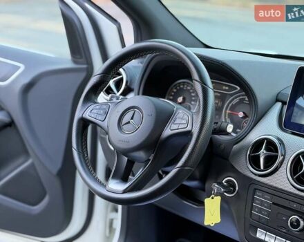 Белый Мерседес Б-класс, объемом двигателя 0 л и пробегом 90 тыс. км за 9800 $, фото 36 на Automoto.ua