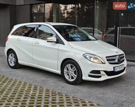 Белый Мерседес Б-класс, объемом двигателя 0 л и пробегом 85 тыс. км за 10500 $, фото 9 на Automoto.ua