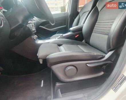 Белый Мерседес Б-класс, объемом двигателя 0 л и пробегом 60 тыс. км за 9999 $, фото 36 на Automoto.ua