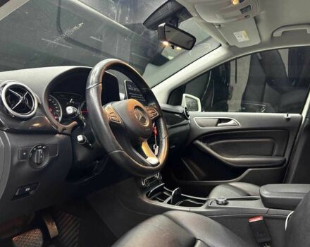 Білий Мерседес Б-клас, об'ємом двигуна 0 л та пробігом 120 тис. км за 11800 $, фото 20 на Automoto.ua