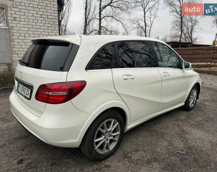 Білий Мерседес Б-клас, об'ємом двигуна 0 л та пробігом 85 тис. км за 14999 $, фото 7 на Automoto.ua