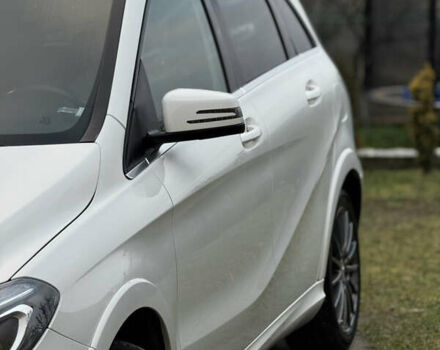 Белый Мерседес Б-класс, объемом двигателя 0 л и пробегом 117 тыс. км за 10550 $, фото 15 на Automoto.ua