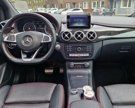 Белый Мерседес Б-класс, объемом двигателя 2 л и пробегом 79 тыс. км за 6700 $, фото 4 на Automoto.ua