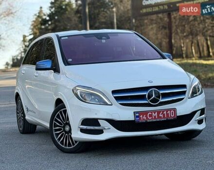 Белый Мерседес Б-класс, объемом двигателя 0 л и пробегом 90 тыс. км за 9800 $, фото 6 на Automoto.ua