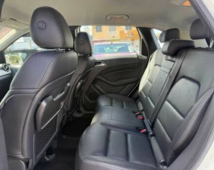 Белый Мерседес Б-класс, объемом двигателя 0 л и пробегом 79 тыс. км за 7000 $, фото 11 на Automoto.ua