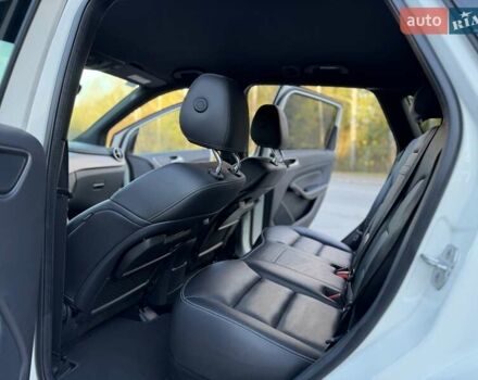 Белый Мерседес Б-класс, объемом двигателя 0 л и пробегом 90 тыс. км за 9800 $, фото 31 на Automoto.ua