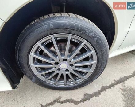 Белый Мерседес Б-класс, объемом двигателя 0 л и пробегом 60 тыс. км за 9999 $, фото 23 на Automoto.ua