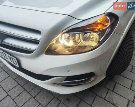 Белый Мерседес Б-класс, объемом двигателя 0 л и пробегом 60 тыс. км за 9999 $, фото 8 на Automoto.ua