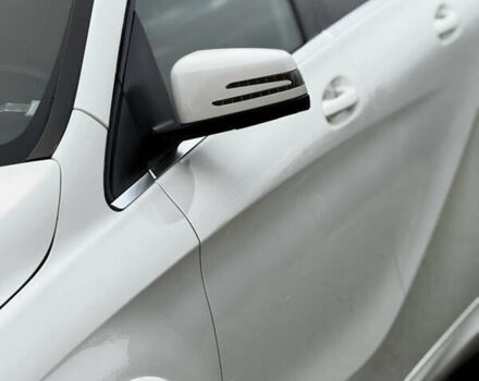 Белый Мерседес Б-класс, объемом двигателя 0 л и пробегом 117 тыс. км за 10550 $, фото 14 на Automoto.ua