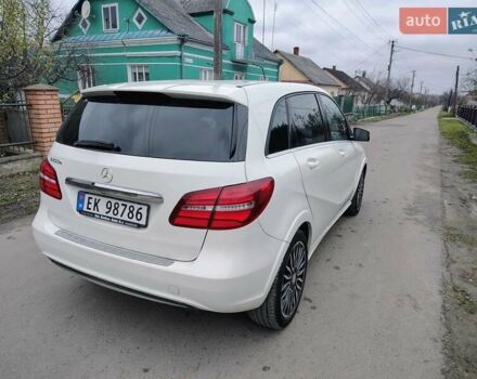Білий Мерседес Б-клас, об'ємом двигуна 0 л та пробігом 112 тис. км за 9900 $, фото 5 на Automoto.ua