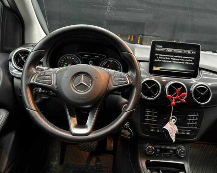 Білий Мерседес Б-клас, об'ємом двигуна 0 л та пробігом 120 тис. км за 11800 $, фото 13 на Automoto.ua