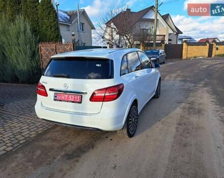 Білий Мерседес Б-клас, об'ємом двигуна 0 л та пробігом 99 тис. км за 10600 $, фото 8 на Automoto.ua