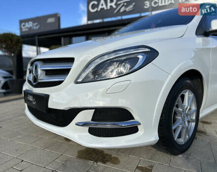 Білий Мерседес Б-клас, об'ємом двигуна 0 л та пробігом 63 тис. км за 11900 $, фото 11 на Automoto.ua