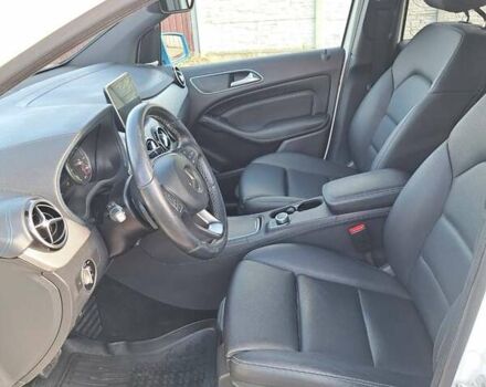 Білий Мерседес Б-клас, об'ємом двигуна 0 л та пробігом 99 тис. км за 10600 $, фото 10 на Automoto.ua