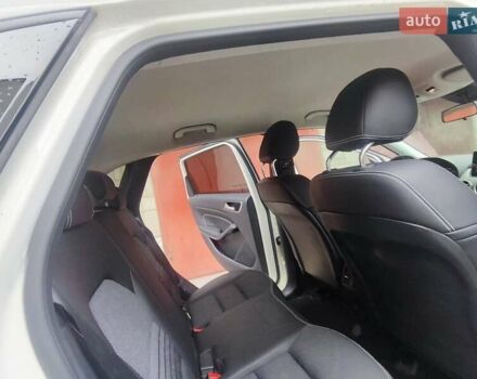 Белый Мерседес Б-класс, объемом двигателя 0 л и пробегом 60 тыс. км за 9999 $, фото 47 на Automoto.ua