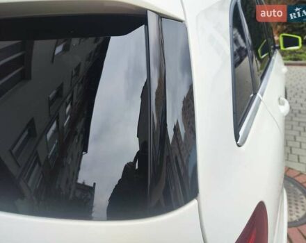 Белый Мерседес Б-класс, объемом двигателя 0 л и пробегом 60 тыс. км за 9999 $, фото 12 на Automoto.ua