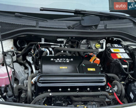 Белый Мерседес Б-класс, объемом двигателя 0 л и пробегом 117 тыс. км за 10550 $, фото 46 на Automoto.ua