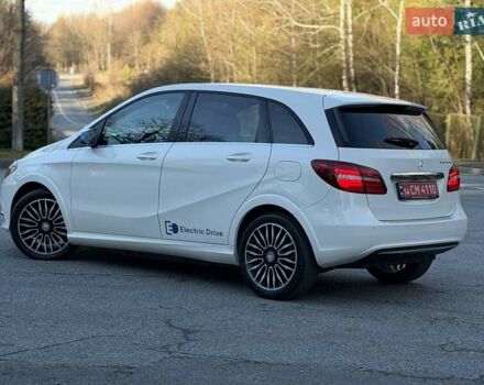 Белый Мерседес Б-класс, объемом двигателя 0 л и пробегом 90 тыс. км за 9800 $, фото 21 на Automoto.ua