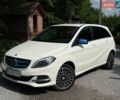 Белый Мерседес Б-класс, объемом двигателя 0 л и пробегом 125 тыс. км за 11500 $, фото 1 на Automoto.ua