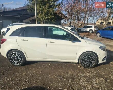 Белый Мерседес Б-класс, объемом двигателя 0 л и пробегом 117 тыс. км за 9850 $, фото 6 на Automoto.ua