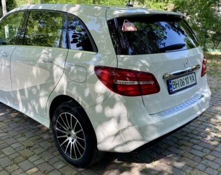 Белый Мерседес Б-класс, объемом двигателя 0 л и пробегом 57 тыс. км за 13900 $, фото 16 на Automoto.ua