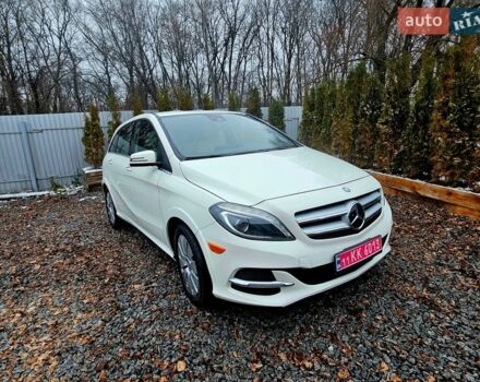 Білий Мерседес Б-клас, об'ємом двигуна 0 л та пробігом 179 тис. км за 9000 $, фото 18 на Automoto.ua