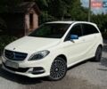 Белый Мерседес Б-класс, объемом двигателя 0 л и пробегом 125 тыс. км за 11500 $, фото 1 на Automoto.ua