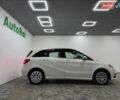 Белый Мерседес Б-класс, объемом двигателя 0 л и пробегом 110 тыс. км за 10500 $, фото 3 на Automoto.ua