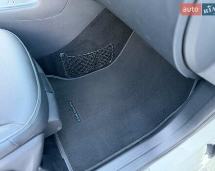 Белый Мерседес Б-класс, объемом двигателя 0 л и пробегом 90 тыс. км за 9800 $, фото 44 на Automoto.ua