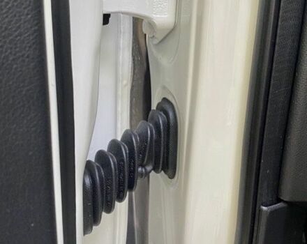 Белый Мерседес Б-класс, объемом двигателя 0 л и пробегом 57 тыс. км за 13900 $, фото 9 на Automoto.ua