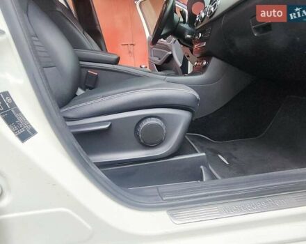 Белый Мерседес Б-класс, объемом двигателя 0 л и пробегом 60 тыс. км за 9999 $, фото 44 на Automoto.ua