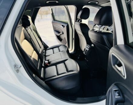 Белый Мерседес Б-класс, объемом двигателя 2.1 л и пробегом 67 тыс. км за 16300 $, фото 12 на Automoto.ua