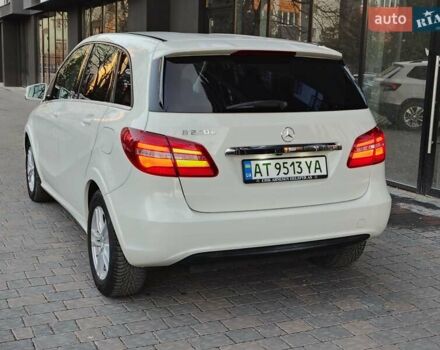 Белый Мерседес Б-класс, объемом двигателя 0 л и пробегом 85 тыс. км за 10500 $, фото 11 на Automoto.ua