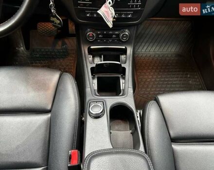 Белый Мерседес Б-класс, объемом двигателя 0 л и пробегом 120 тыс. км за 11800 $, фото 10 на Automoto.ua