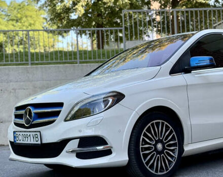 Мерседес Б-класс 2016 в Львове на Automoto.ua Белый Мерседес Б-класс, объемом двигателя 0 л и пробегом 75 тыс. км за 11900 $, фото 5 на Automoto.ua
