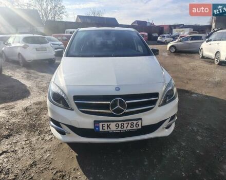 Белый Мерседес Б-класс, объемом двигателя 0 л и пробегом 117 тыс. км за 9850 $, фото 5 на Automoto.ua