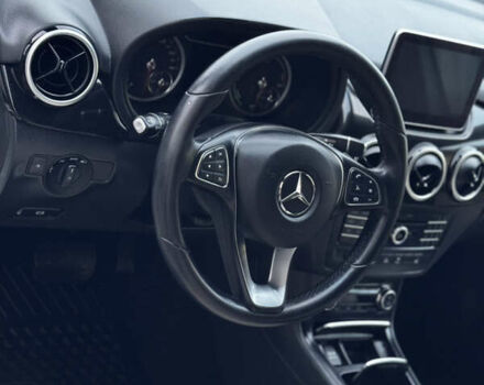 Белый Мерседес Б-класс, объемом двигателя 0 л и пробегом 117 тыс. км за 10550 $, фото 28 на Automoto.ua