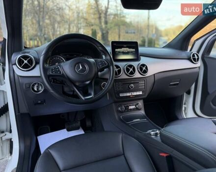 Белый Мерседес Б-класс, объемом двигателя 0 л и пробегом 90 тыс. км за 9800 $, фото 34 на Automoto.ua