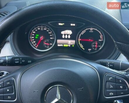 Белый Мерседес Б-класс, объемом двигателя 0 л и пробегом 126 тыс. км за 12000 $, фото 8 на Automoto.ua