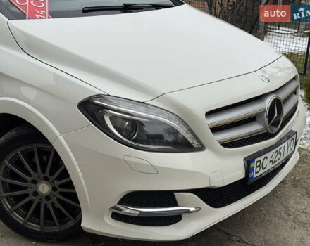 Білий Мерседес Б-клас, об'ємом двигуна 0 л та пробігом 118 тис. км за 10550 $, фото 12 на Automoto.ua