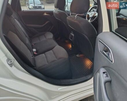 Белый Мерседес Б-класс, объемом двигателя 0 л и пробегом 85 тыс. км за 10500 $, фото 25 на Automoto.ua