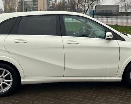 Белый Мерседес Б-класс, объемом двигателя 0 л и пробегом 96 тыс. км за 10999 $, фото 3 на Automoto.ua