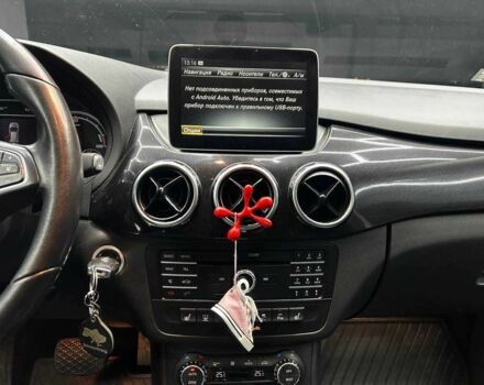 Білий Мерседес Б-клас, об'ємом двигуна 0 л та пробігом 120 тис. км за 11800 $, фото 11 на Automoto.ua