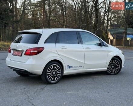 Белый Мерседес Б-класс, объемом двигателя 0 л и пробегом 90 тыс. км за 9800 $, фото 29 на Automoto.ua