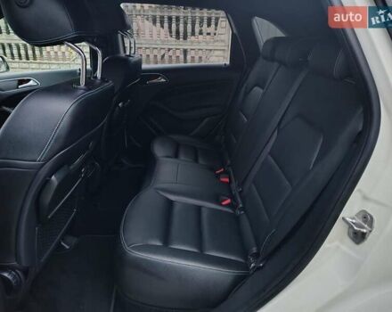 Білий Мерседес Б-клас, об'ємом двигуна 0 л та пробігом 112 тис. км за 9900 $, фото 13 на Automoto.ua