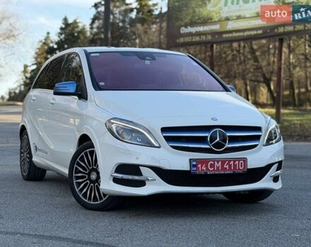 Белый Мерседес Б-класс, объемом двигателя 0 л и пробегом 90 тыс. км за 9800 $, фото 2 на Automoto.ua