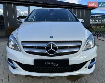 Білий Мерседес Б-клас, об'ємом двигуна 0 л та пробігом 63 тис. км за 11900 $, фото 2 на Automoto.ua