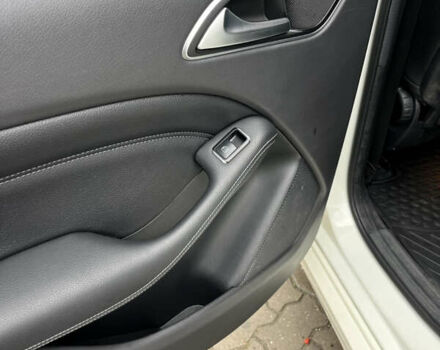 Білий Мерседес Б-клас, об'ємом двигуна 0 л та пробігом 96 тис. км за 9600 $, фото 12 на Automoto.ua