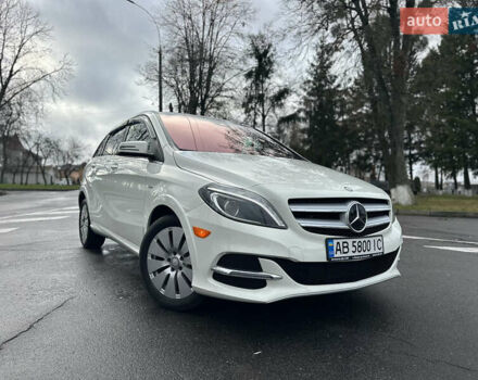 Белый Мерседес Б-класс, объемом двигателя 0 л и пробегом 40 тыс. км за 13750 $, фото 16 на Automoto.ua